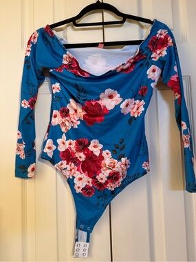 Guess floral bodysuit